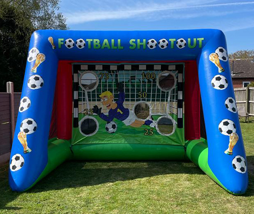 Penalty shoot out garden game